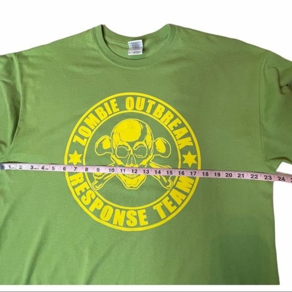 Zombie Outbreak Response Team Green Tee Size XL - Picture 5 of 10